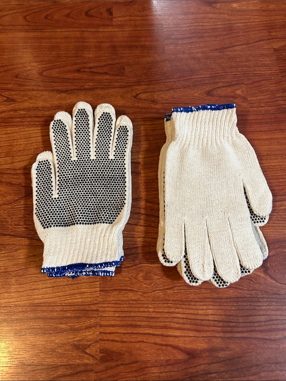 Bundle of 6 pairs Cloth Gloves